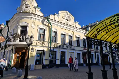 Пешком по улице Баумана